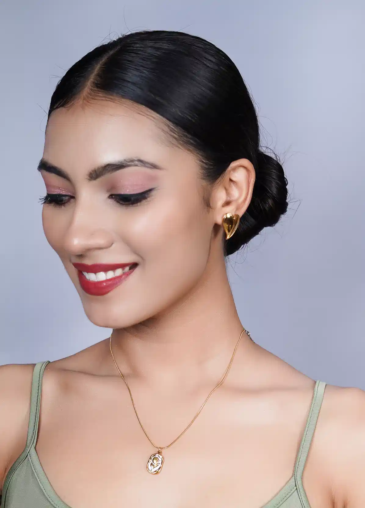 Golden Muse Pendant Necklace